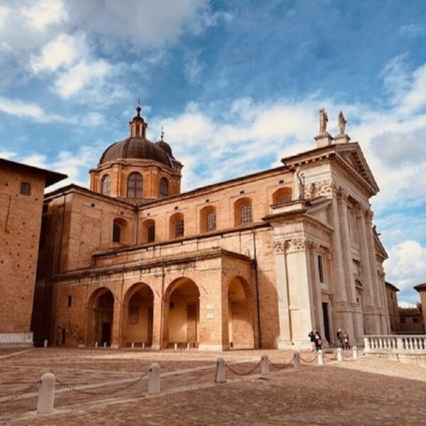 Gita a Urbino in bus da Rimini città Urbino